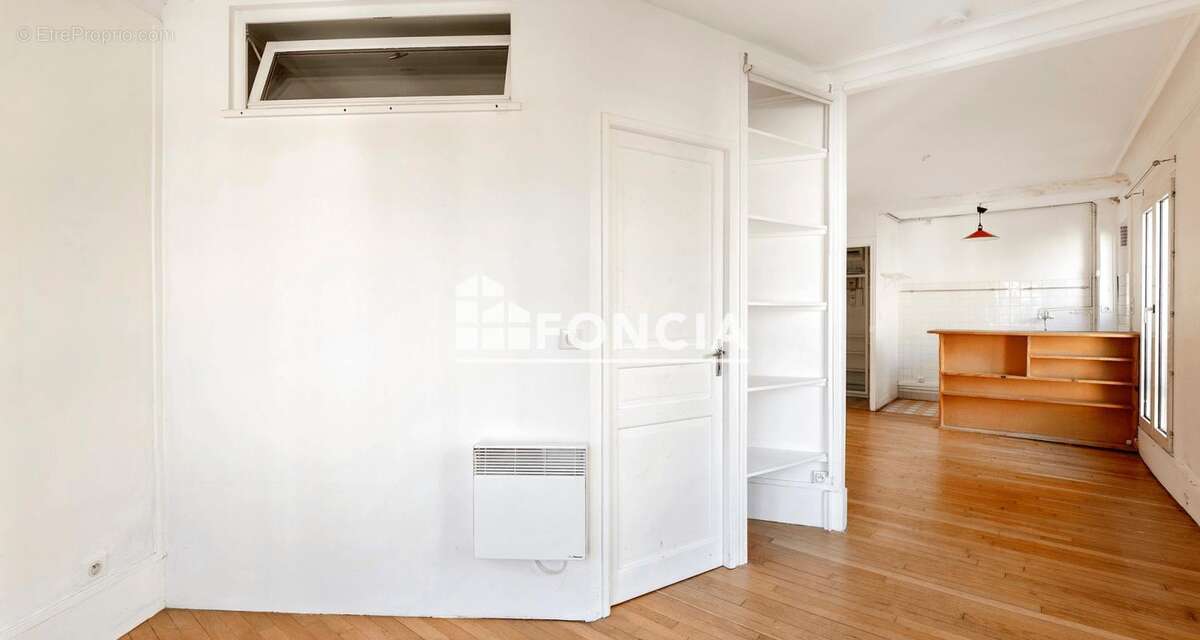 Appartement à PARIS-18E