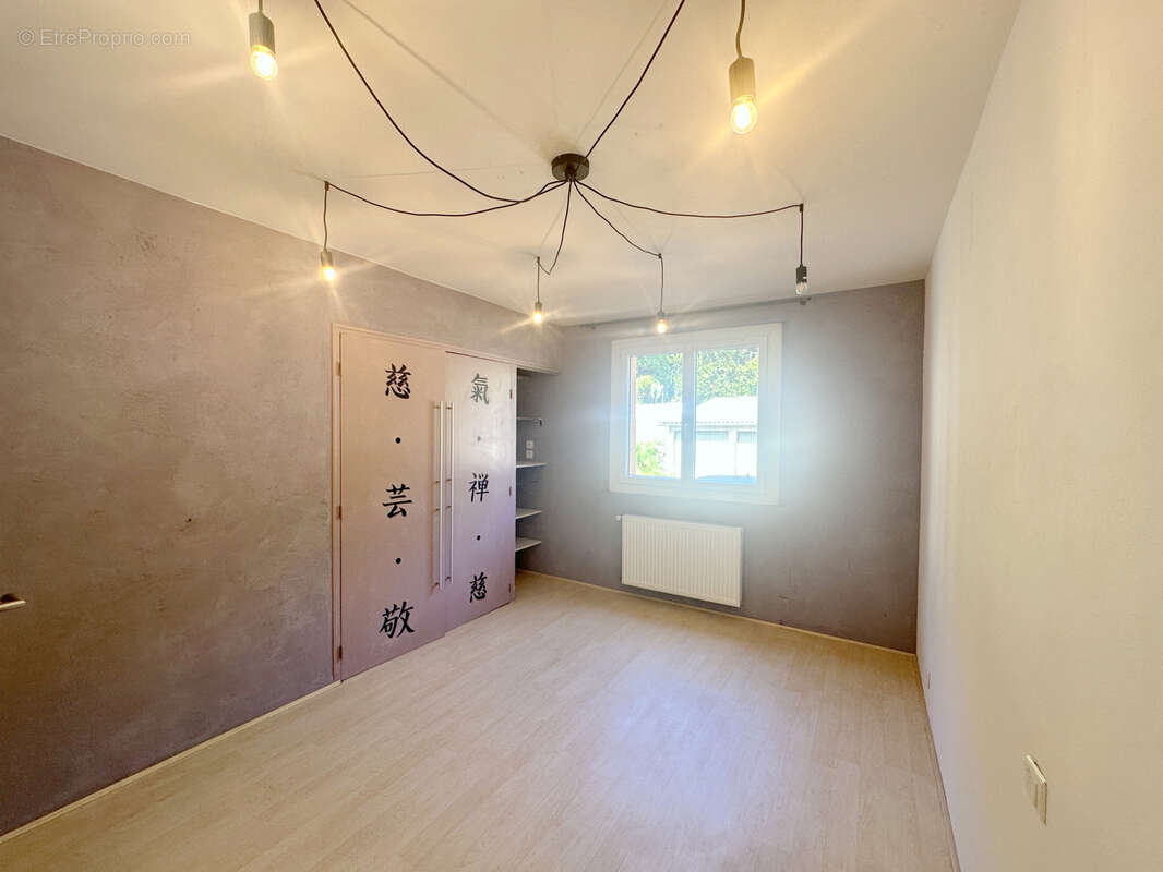 Appartement à DECAZEVILLE