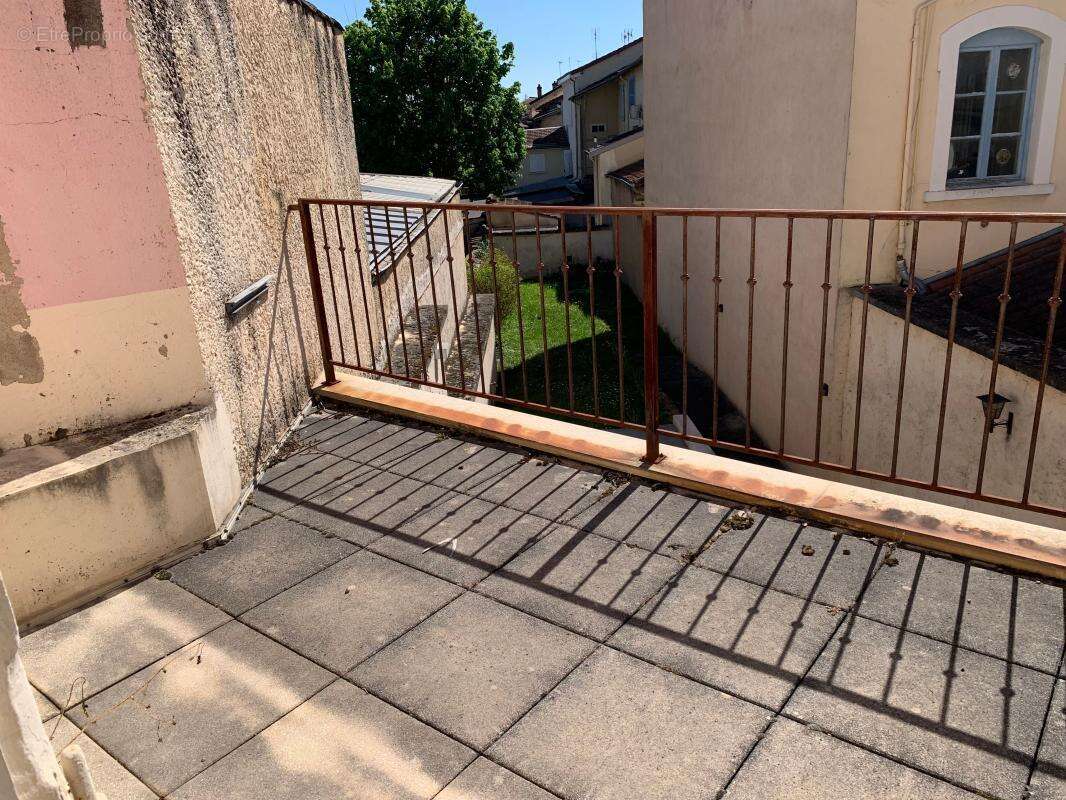 Maison à FONTAINES-SUR-SAONE