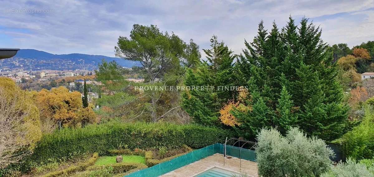 Maison à DRAGUIGNAN