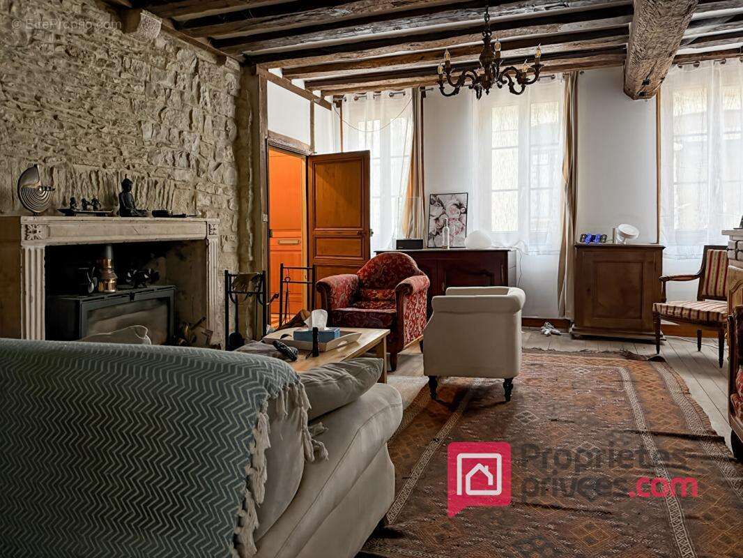 Maison à BAR-SUR-SEINE