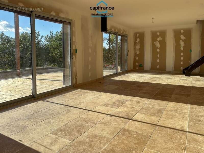 Maison à PUY-L'EVEQUE