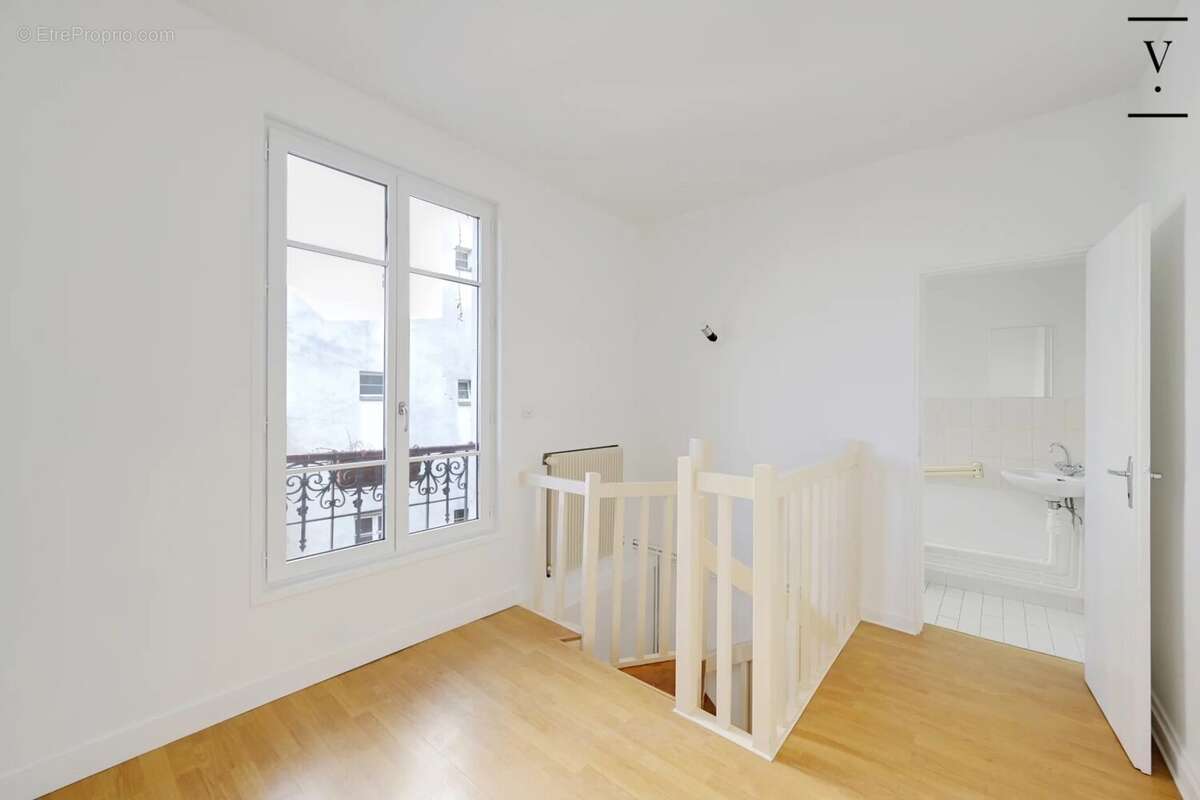 Appartement à PARIS-3E