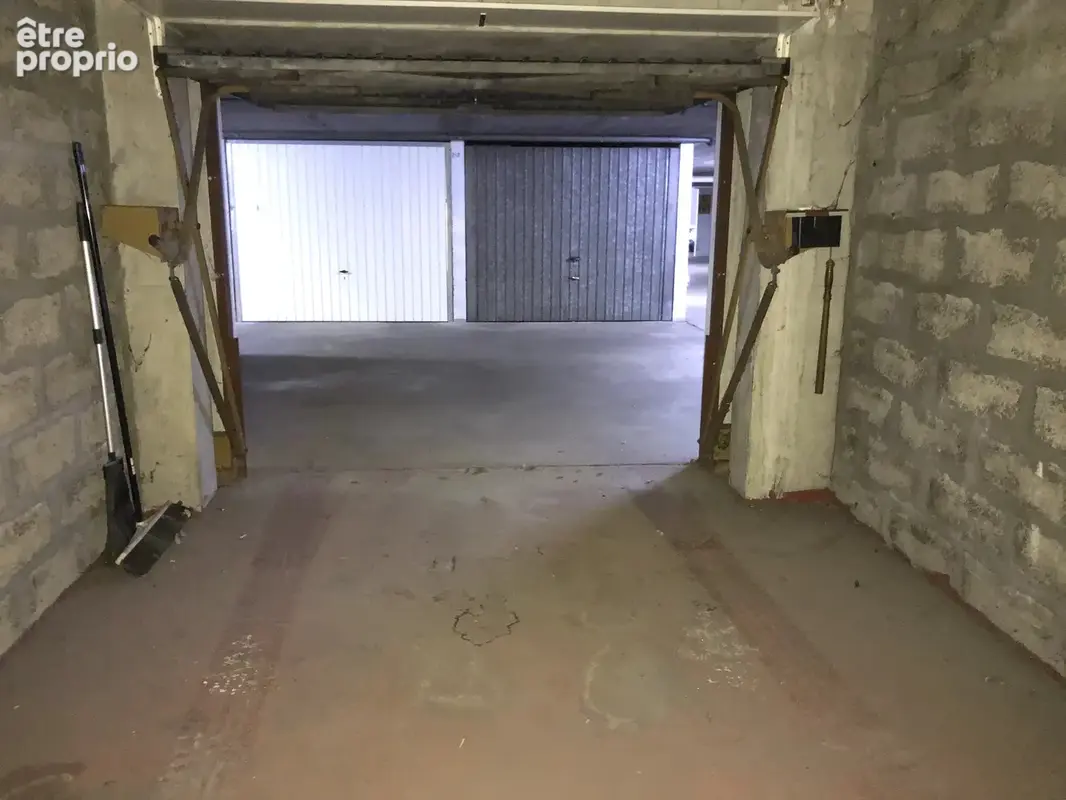 Parking à LYON-3E