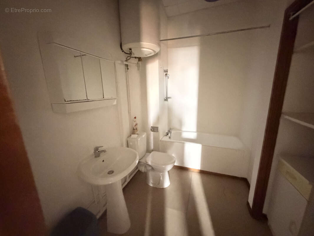Vente plusieurs lots dans un immeuble - photo 38