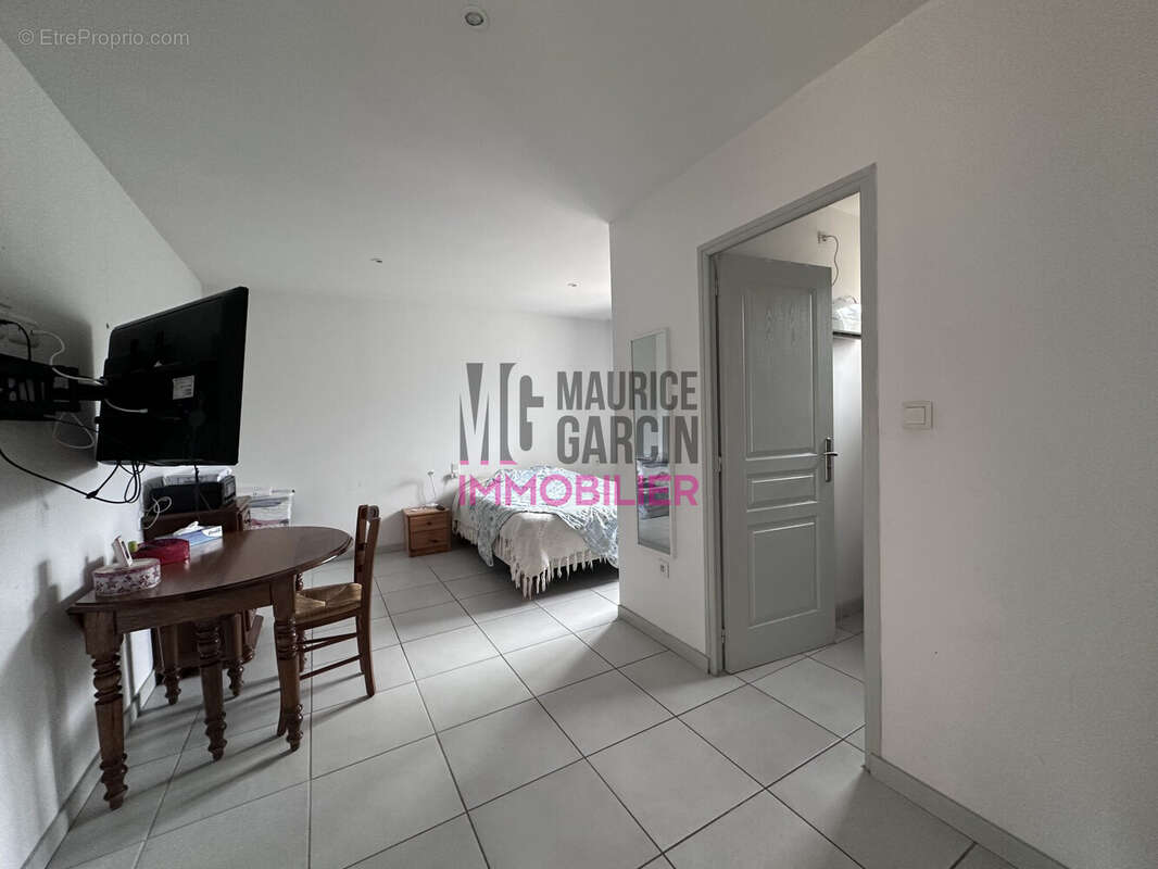 Maison à PERNES-LES-FONTAINES