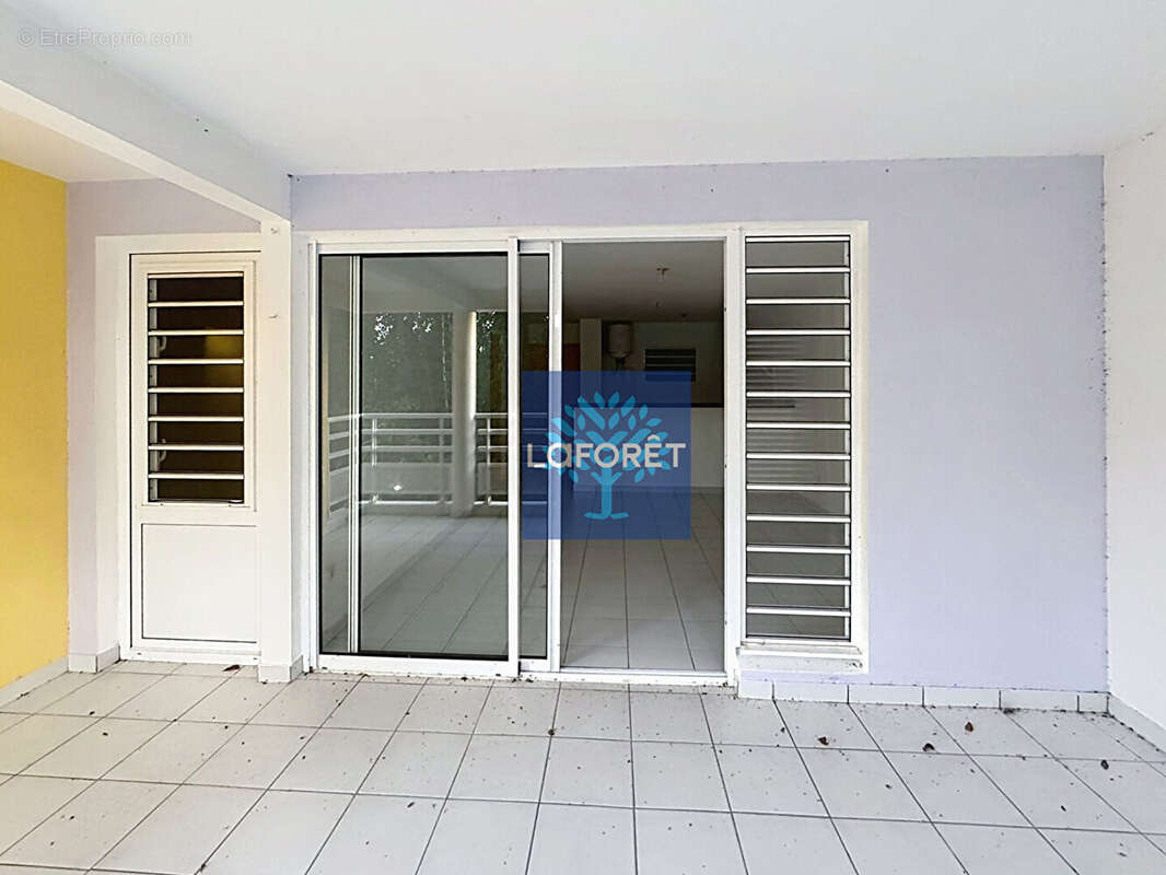 Appartement à LE ROBERT