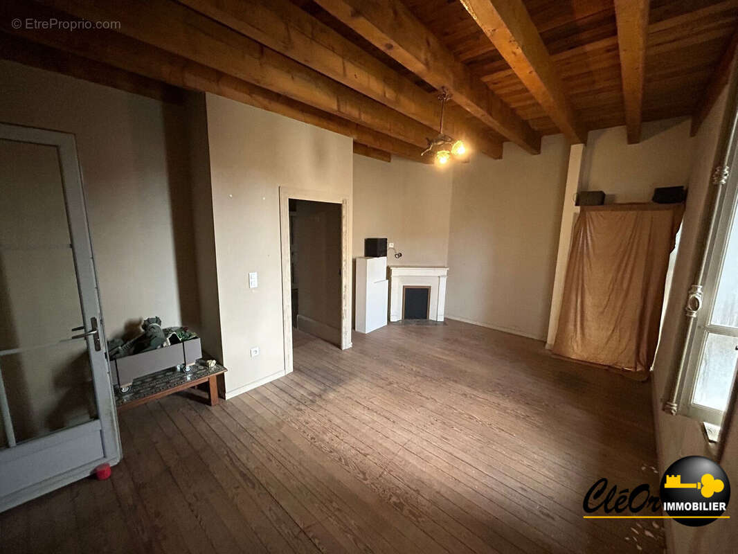 Maison à SAINT-MARCEL