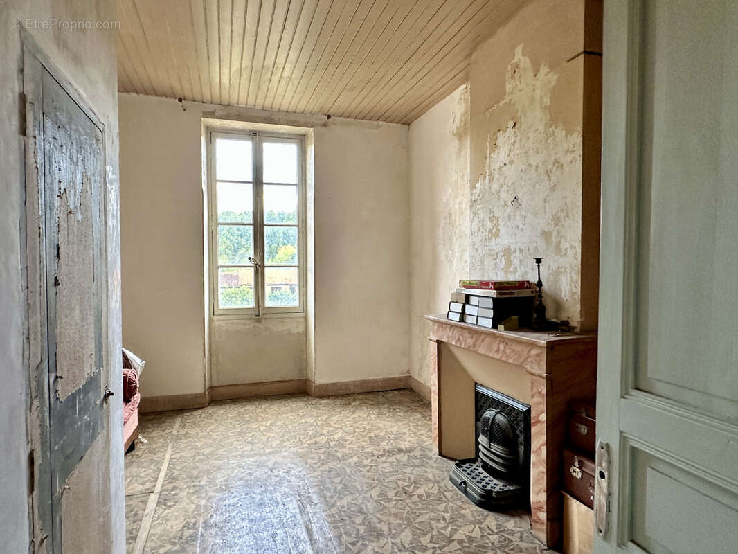 Maison à BLAYE-LES-MINES