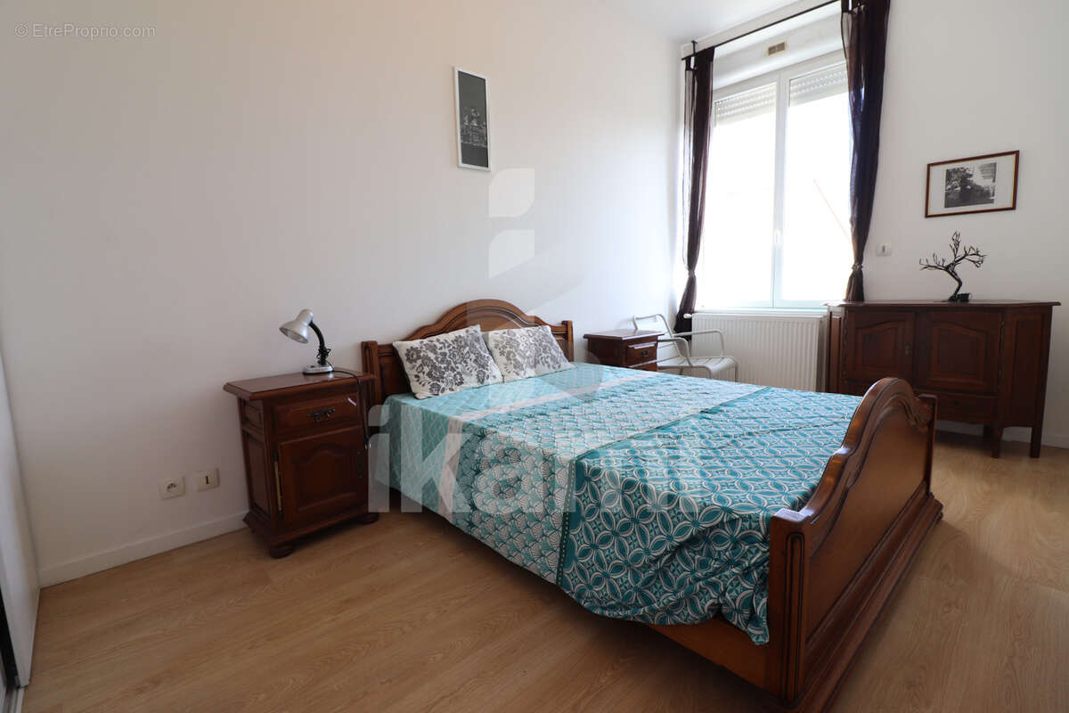 Appartement centre St Rambert d'Albon 3 chambres 93 m2 avec garage - photo 8