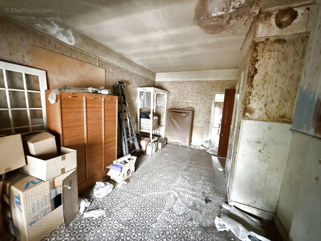 Autre à SAINT-ETIENNE