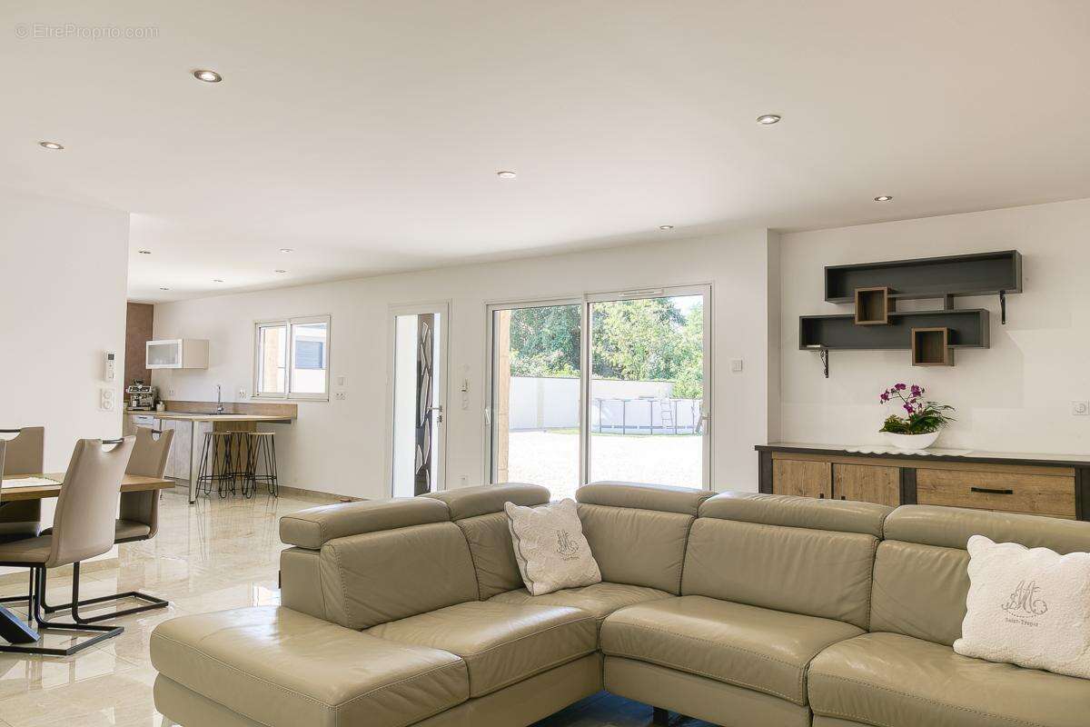 Maison à SAINT-SAVIN