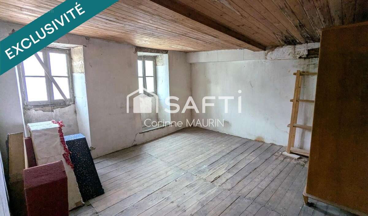 Photo 3 - Appartement à BARBEZIEUX-SAINT-HILAIRE