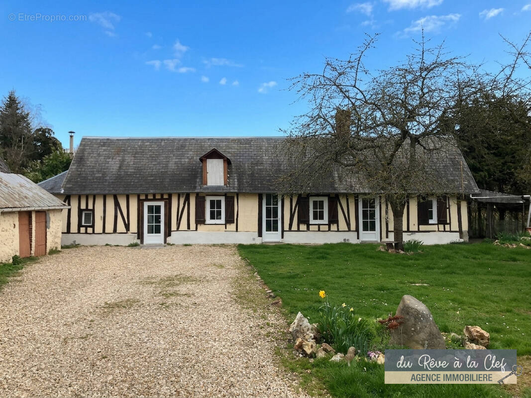 Maison à GROSLEY-SUR-RISLE