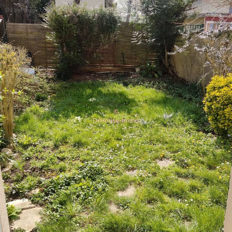 Maison à BRY-SUR-MARNE