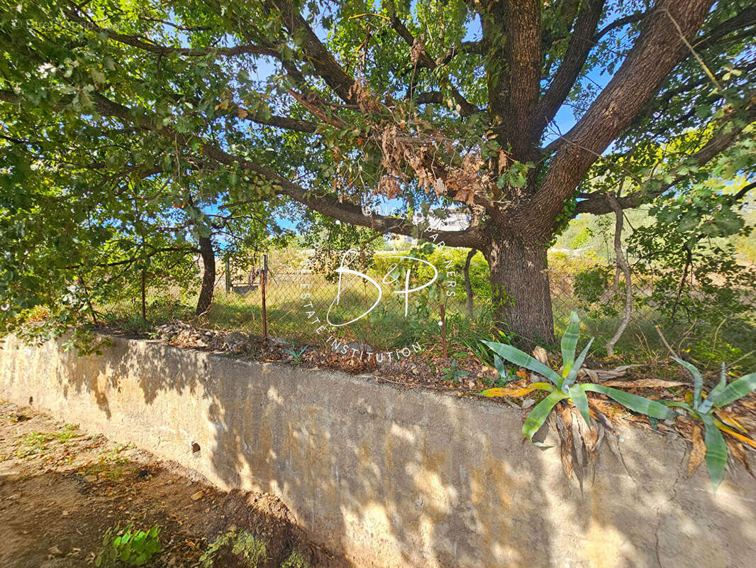 Terrain à DRAGUIGNAN