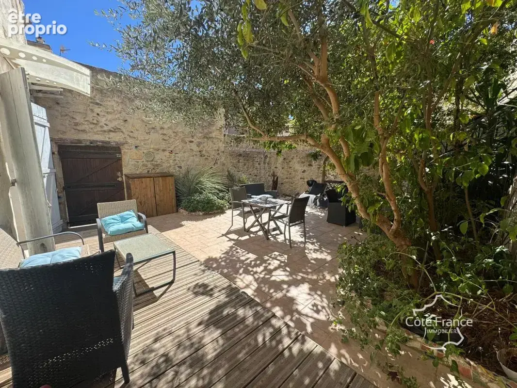 Photo Maison à Montblanc au prix de 349 000€