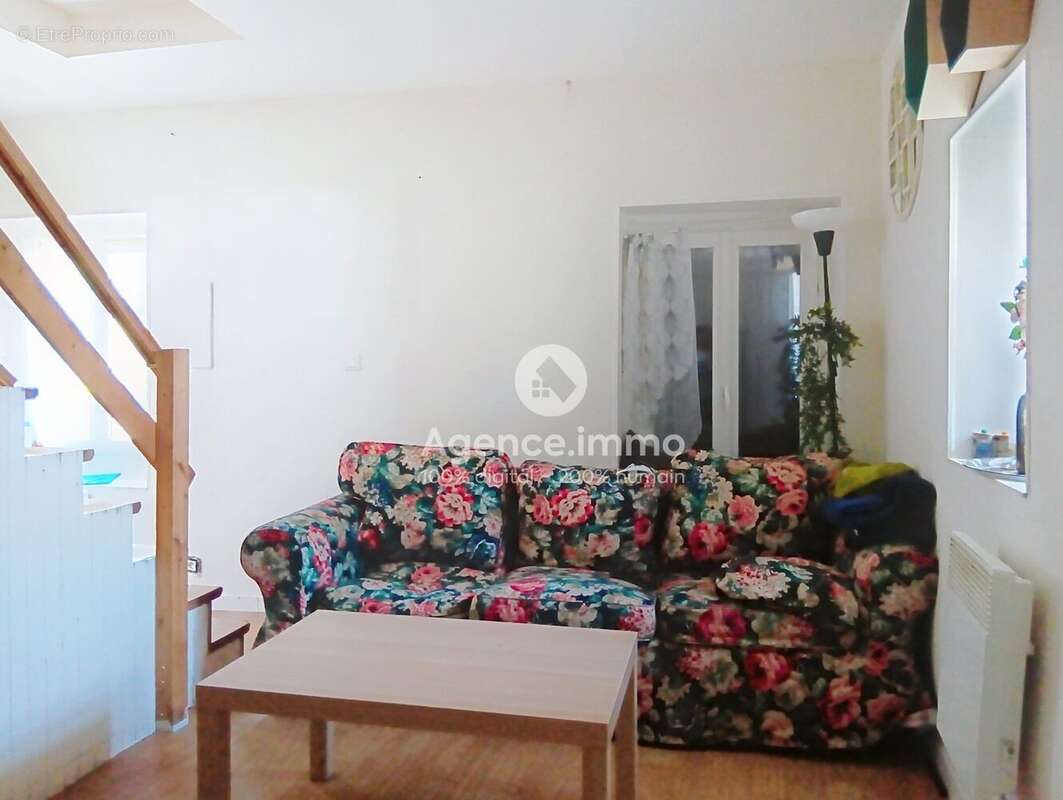 Maison 45 m² à Villaines-Sous-Bois  - photo 2