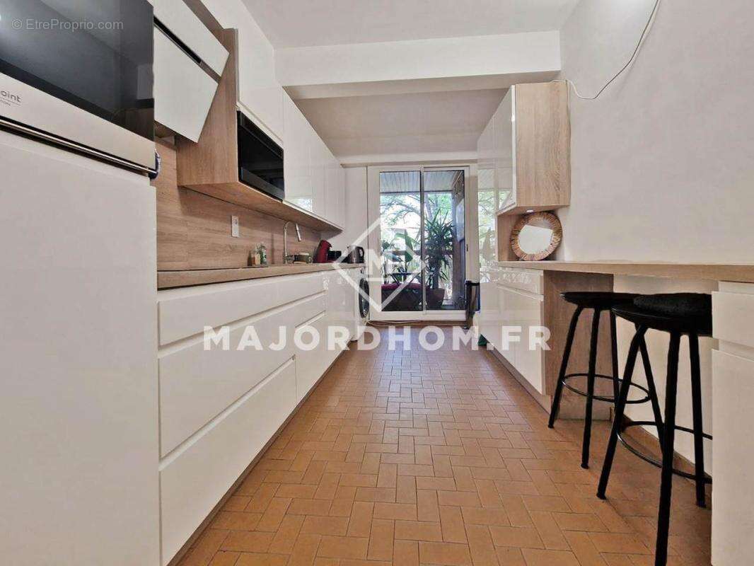 Appartement à MARSEILLE-6E