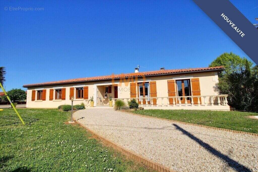 Maison à BURIE