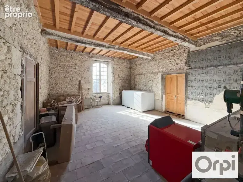 Superbe propriété XIXème de plus de 320 m² habitable à rénover avec ses dépendances et terrain autour - photo 15