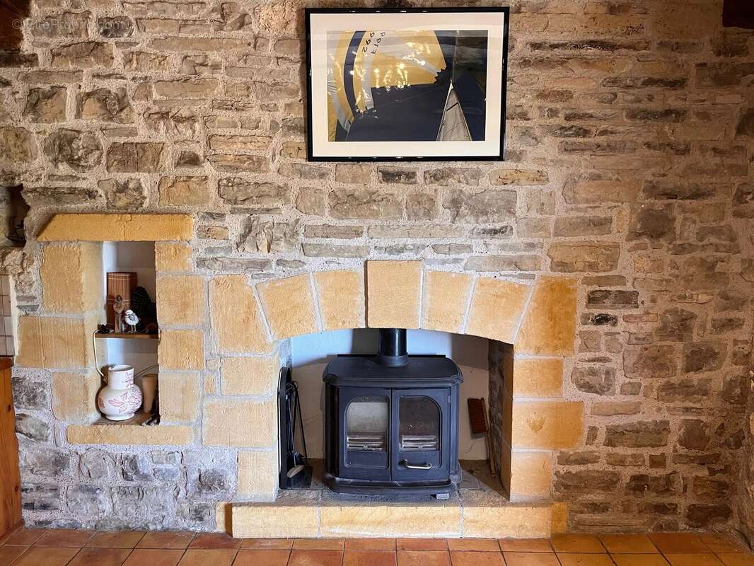 Deux maisons pour le prix d'une — dans un village très prisé - photo 11