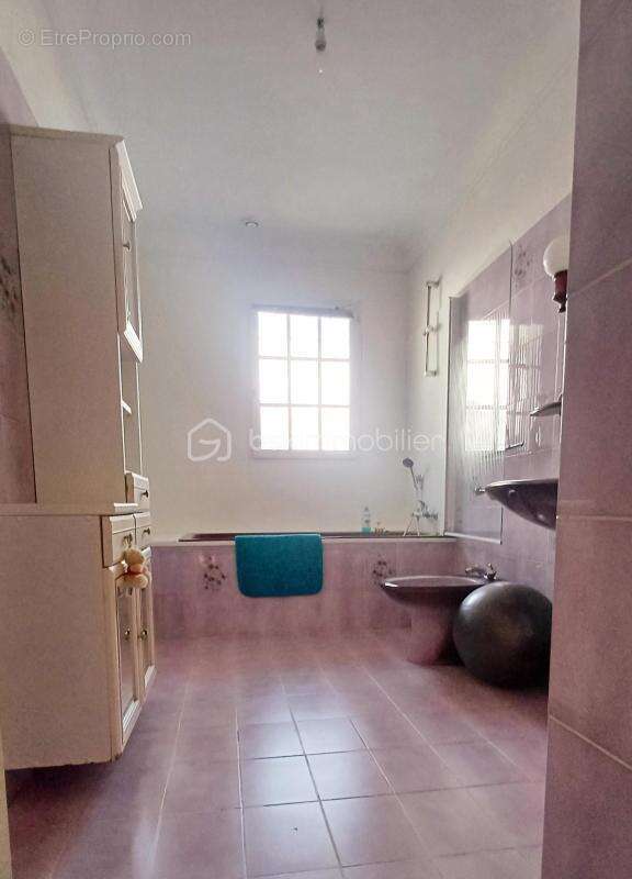 Maison à LA CHAPELLE-ACHARD