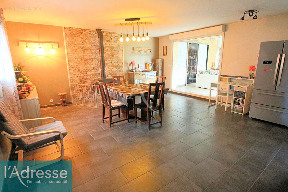 Maison à FLEURY-MEROGIS