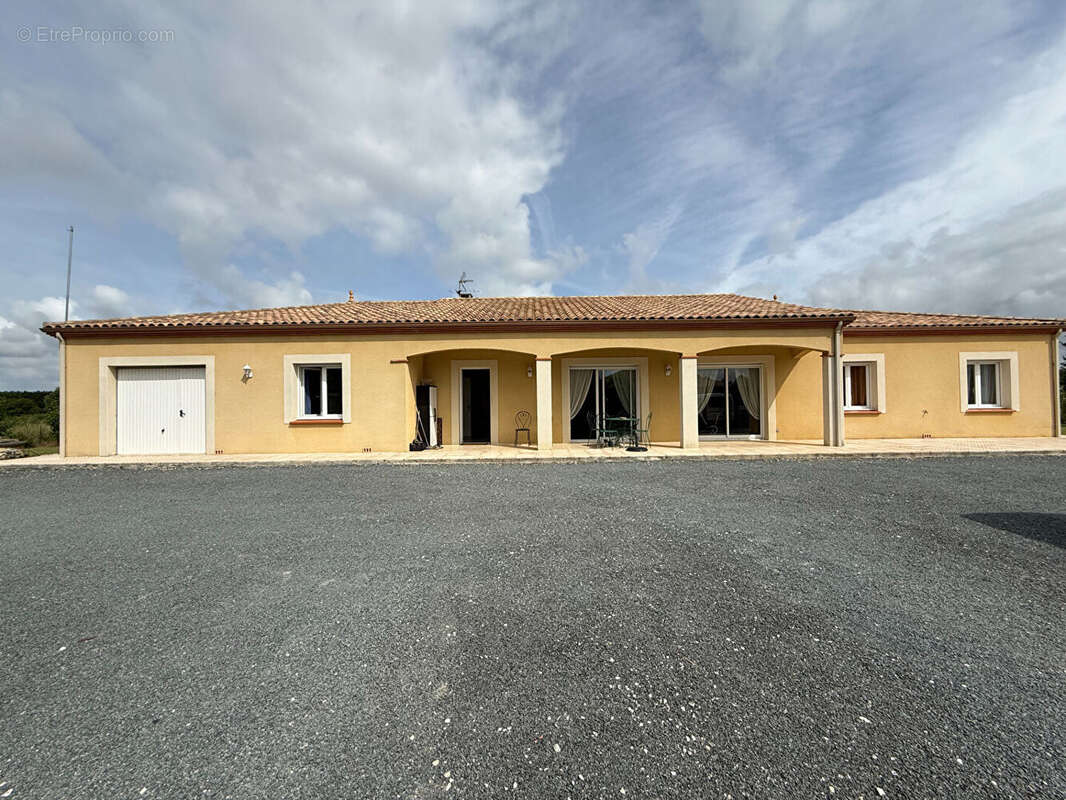 Maison à BIAS