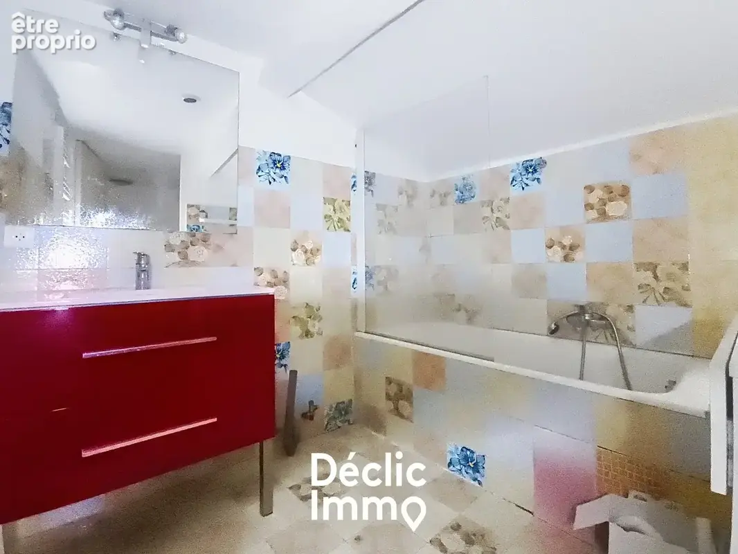 Appartement - 3 pieces - 61 m2 - 2 chambres - proche monoprix - grasse - photo 8