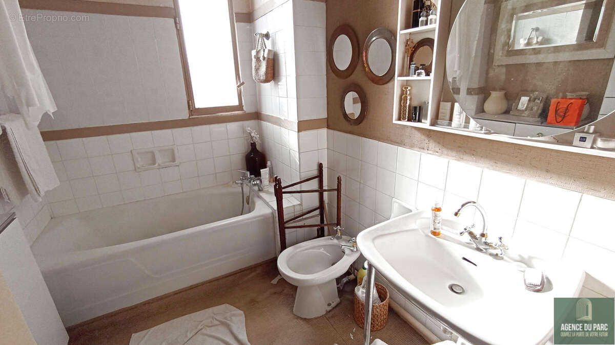 Appartement à VILLE-D'AVRAY