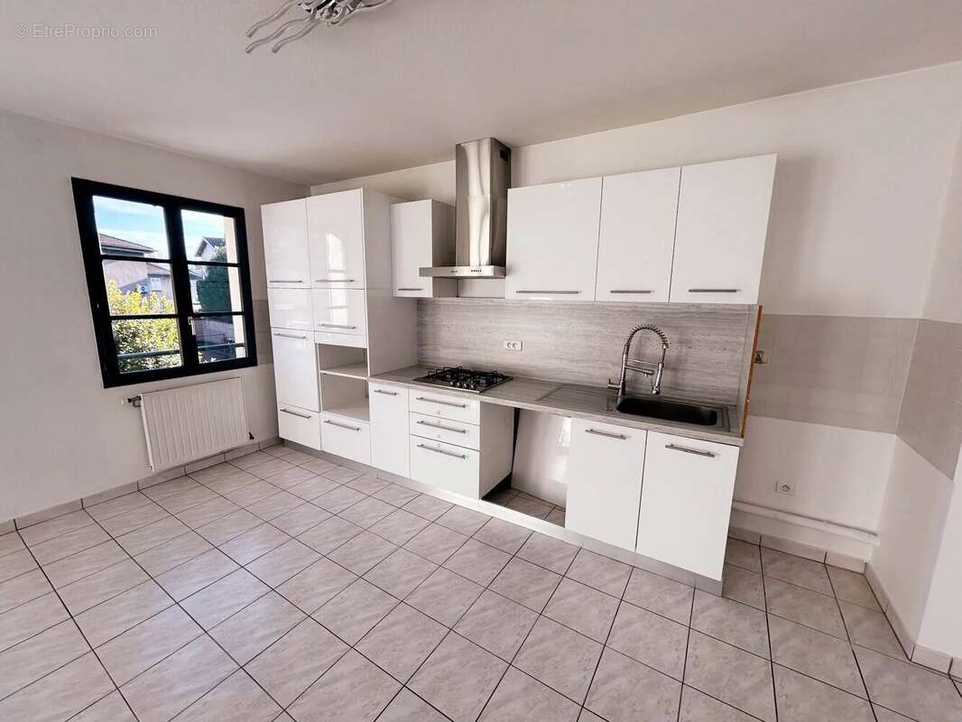 Appartement à ANSE