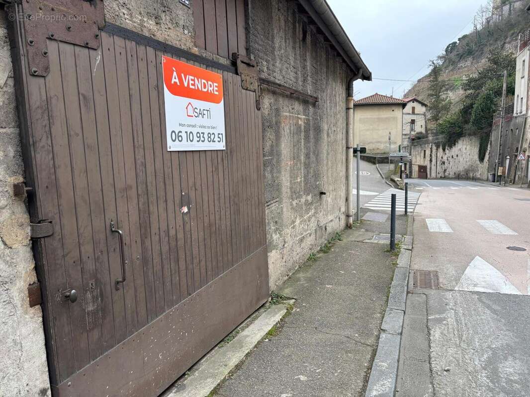 Photo 3 - Parking à VIENNE