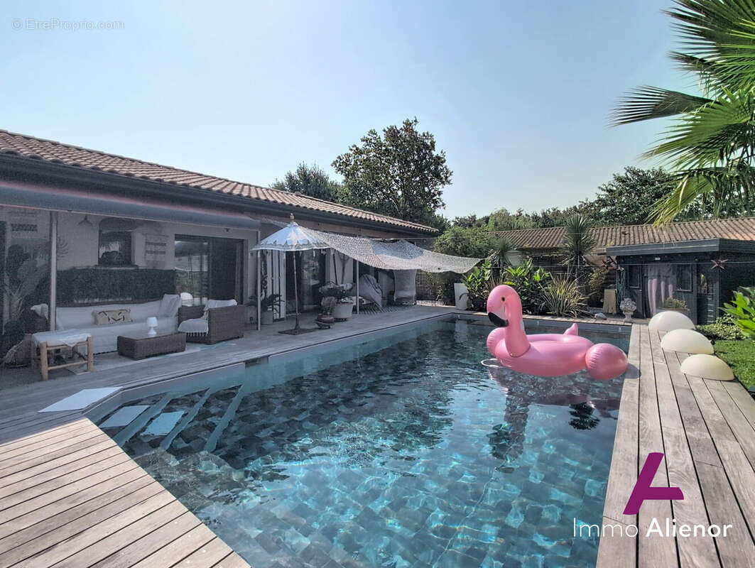 Villa partie extérieure
