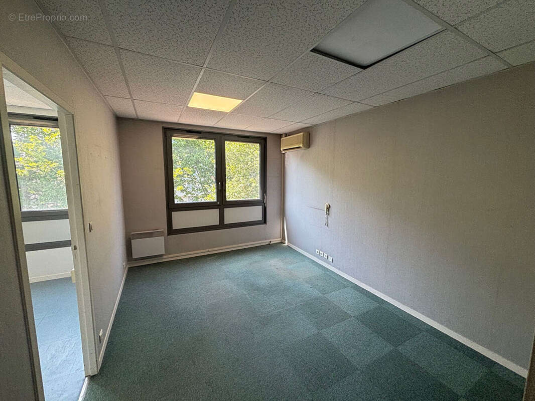 Commerce à COURNON-D&#039;AUVERGNE