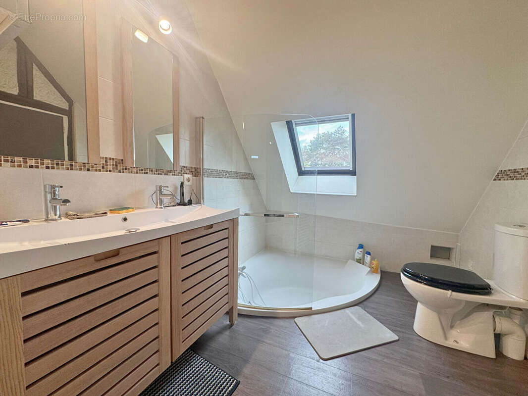 Maison à NOGENT-LE-ROI