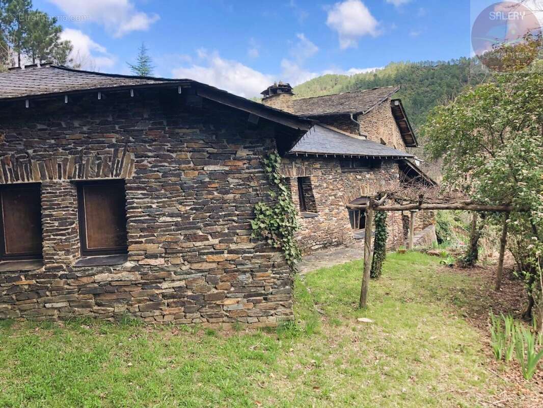 Maison à SAINTE-CROIX-VALLEE-FRANCAISE