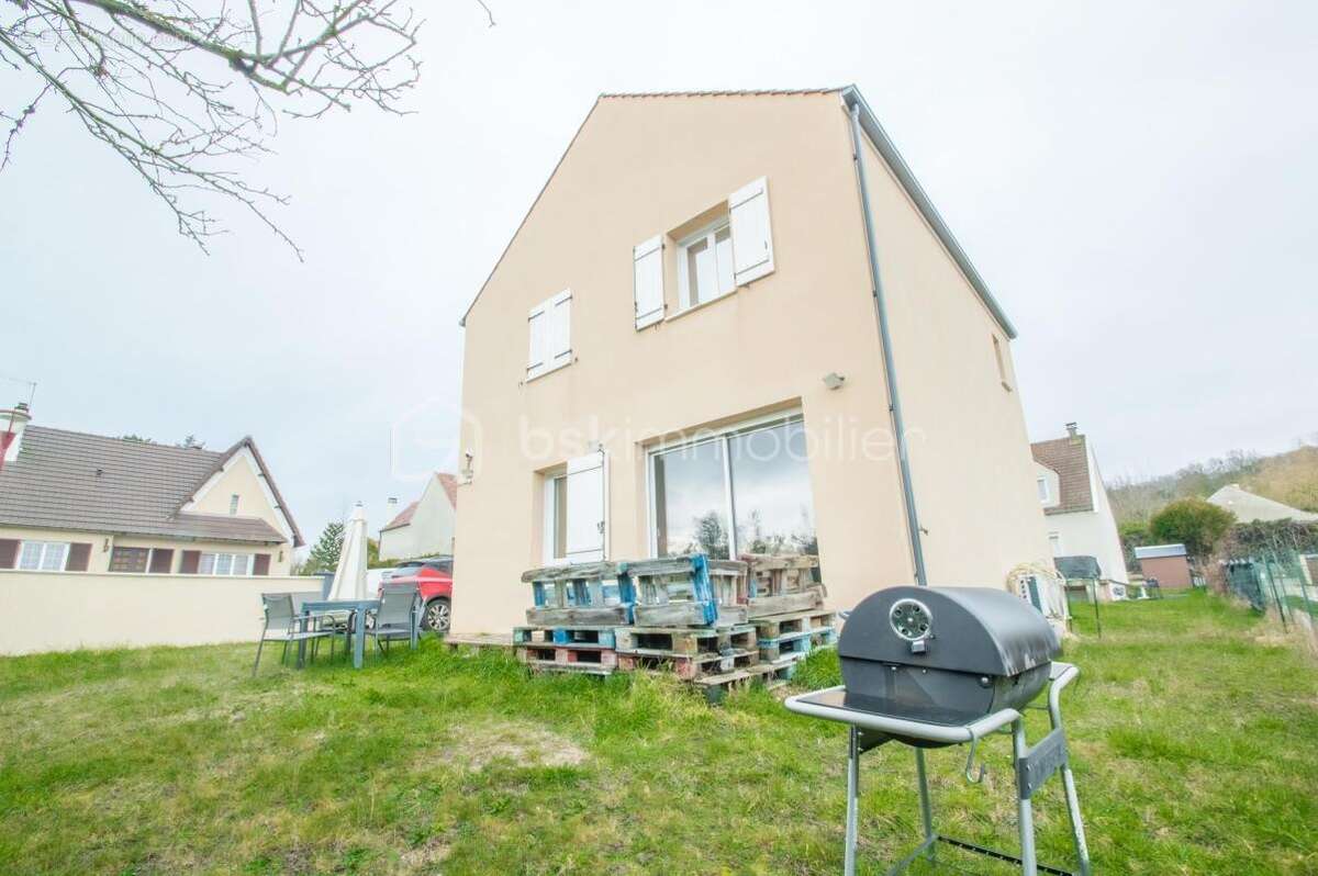 Maison à LINAS