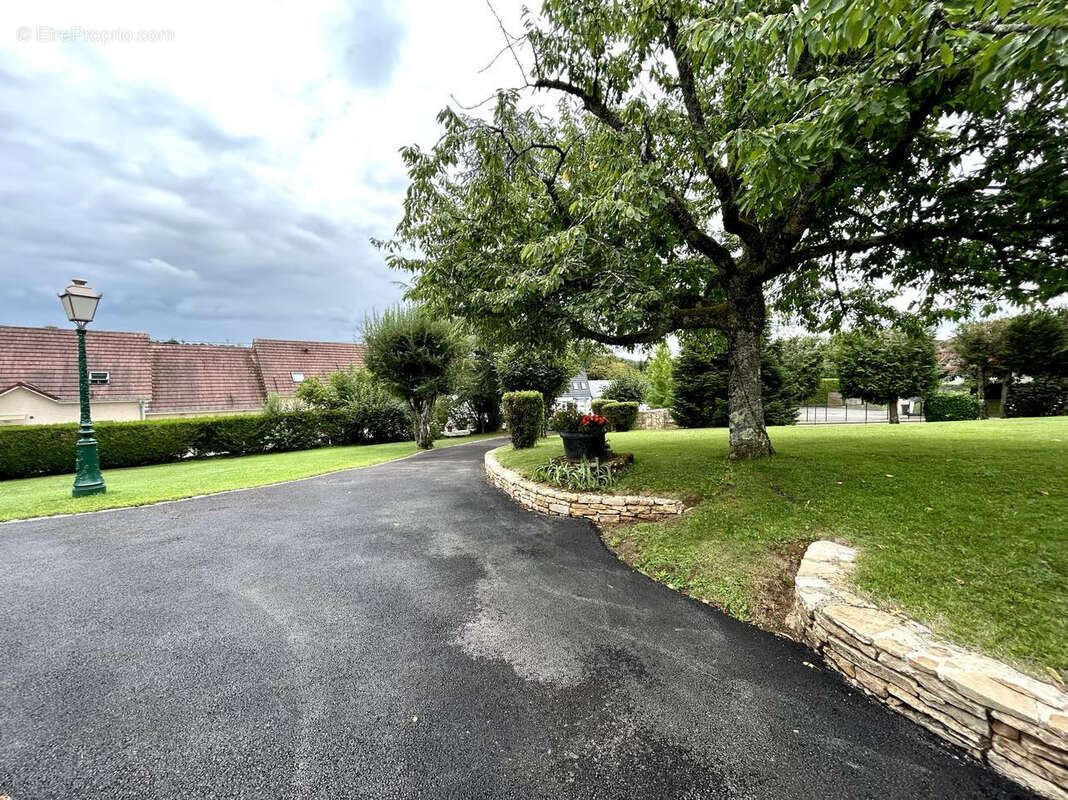 Maison à ECOLE-VALENTIN