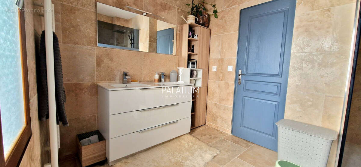 Maison 120 m² à Riez  - photo 7