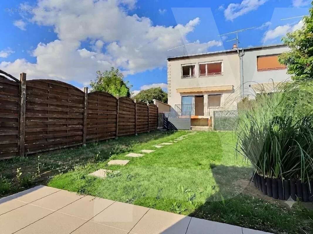 Maison avec jardin et garage - TOMBLAINE - photo 11