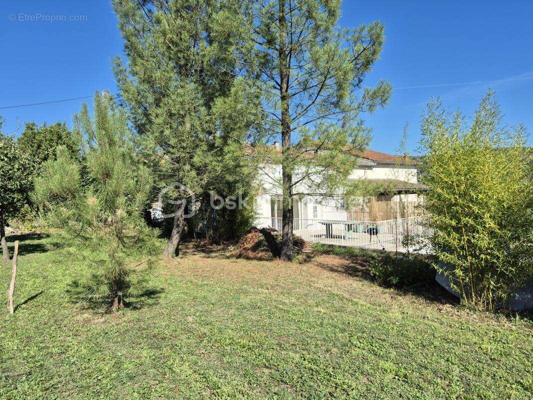 Maison à LACHAPELLE-SOUS-AUBENAS