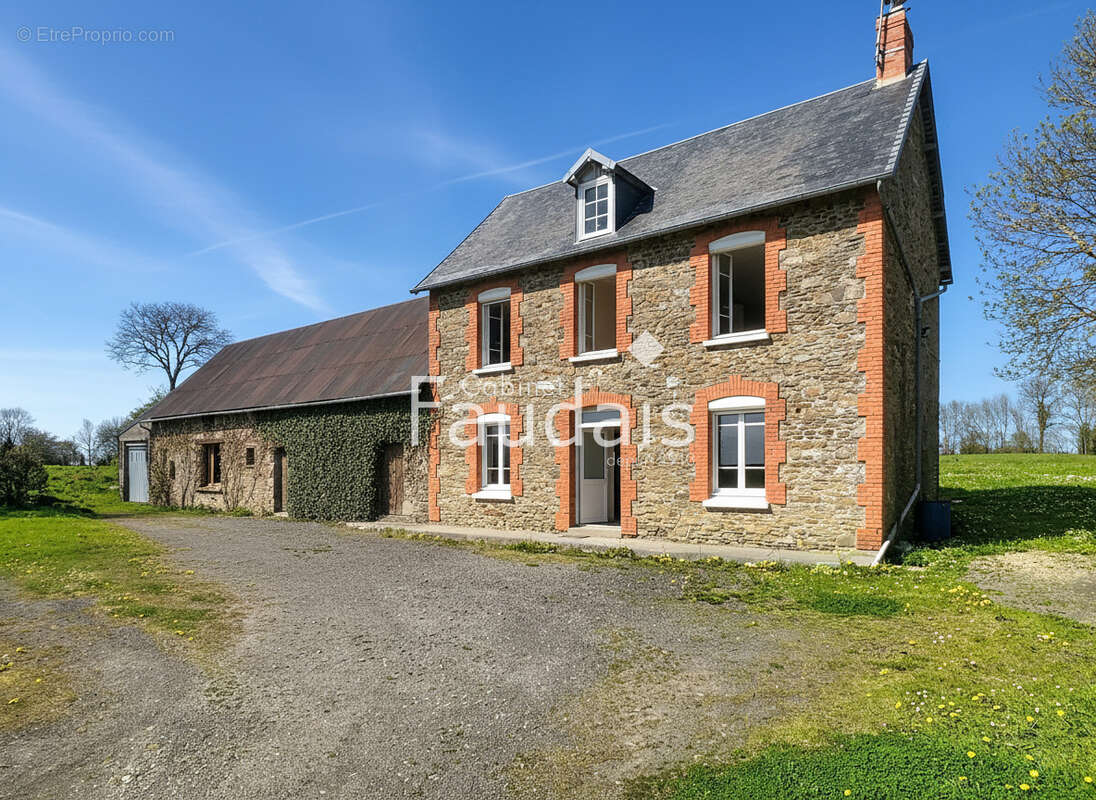 Maison à SAINT-DENIS-LE-VETU