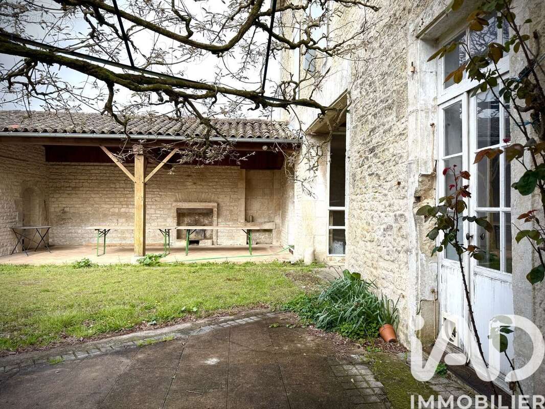 Photo 2 - Maison à BRIOUX-SUR-BOUTONNE