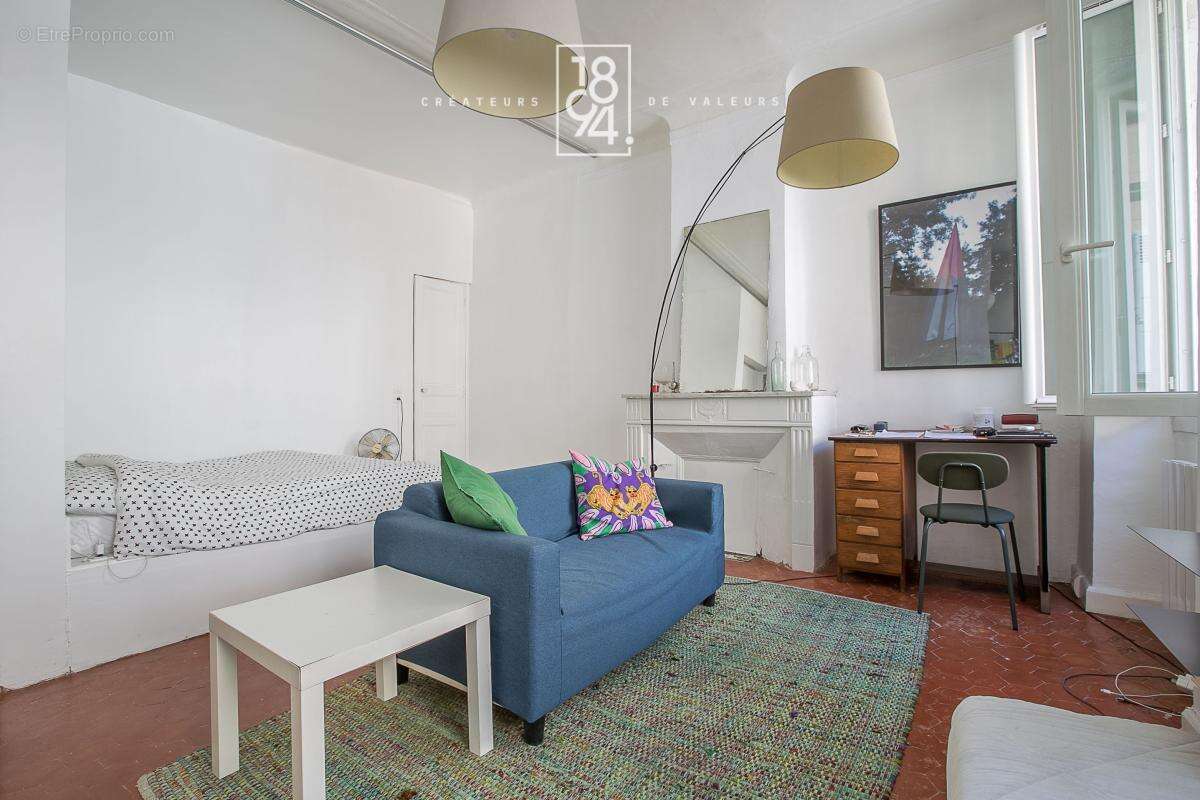 Appartement à MARSEILLE-1E
