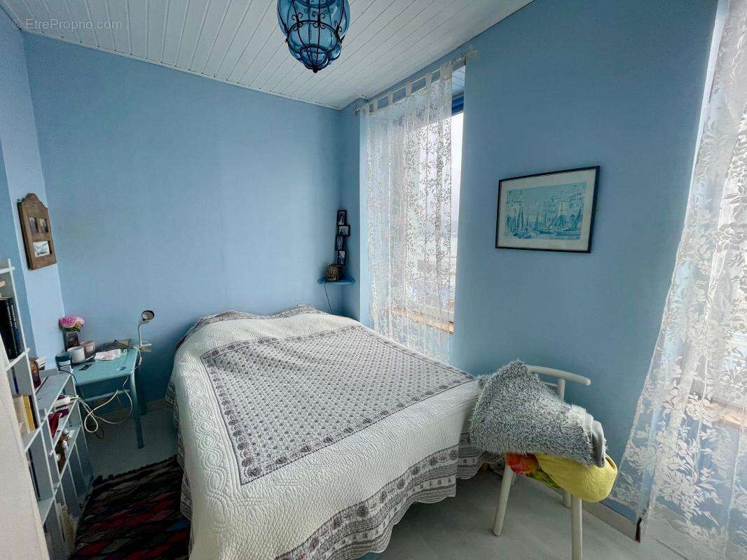 Maison à LE RELECQ-KERHUON