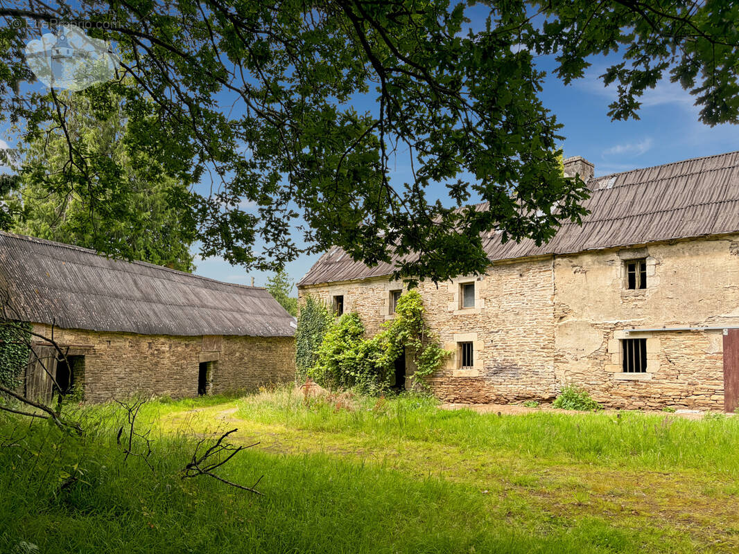 Maison à MELGVEN