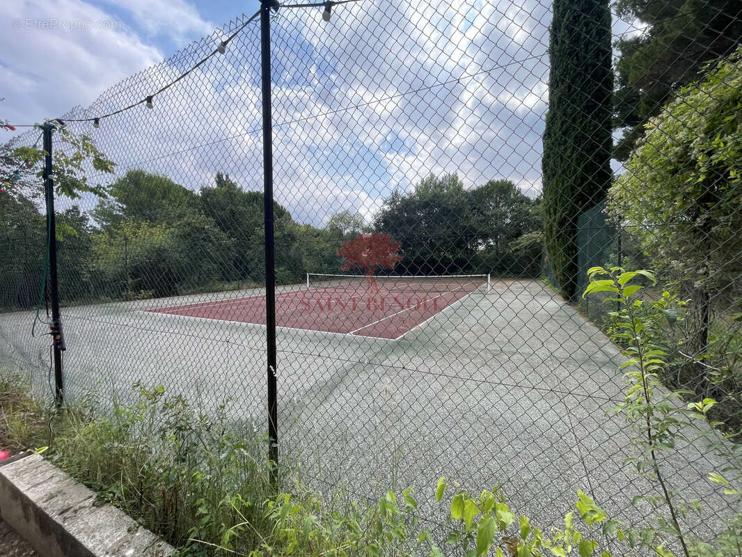 LE POUGET Propriété Agricole de 21143 m2 avec tennis et piscine et terrain de pétanque. - photo 39