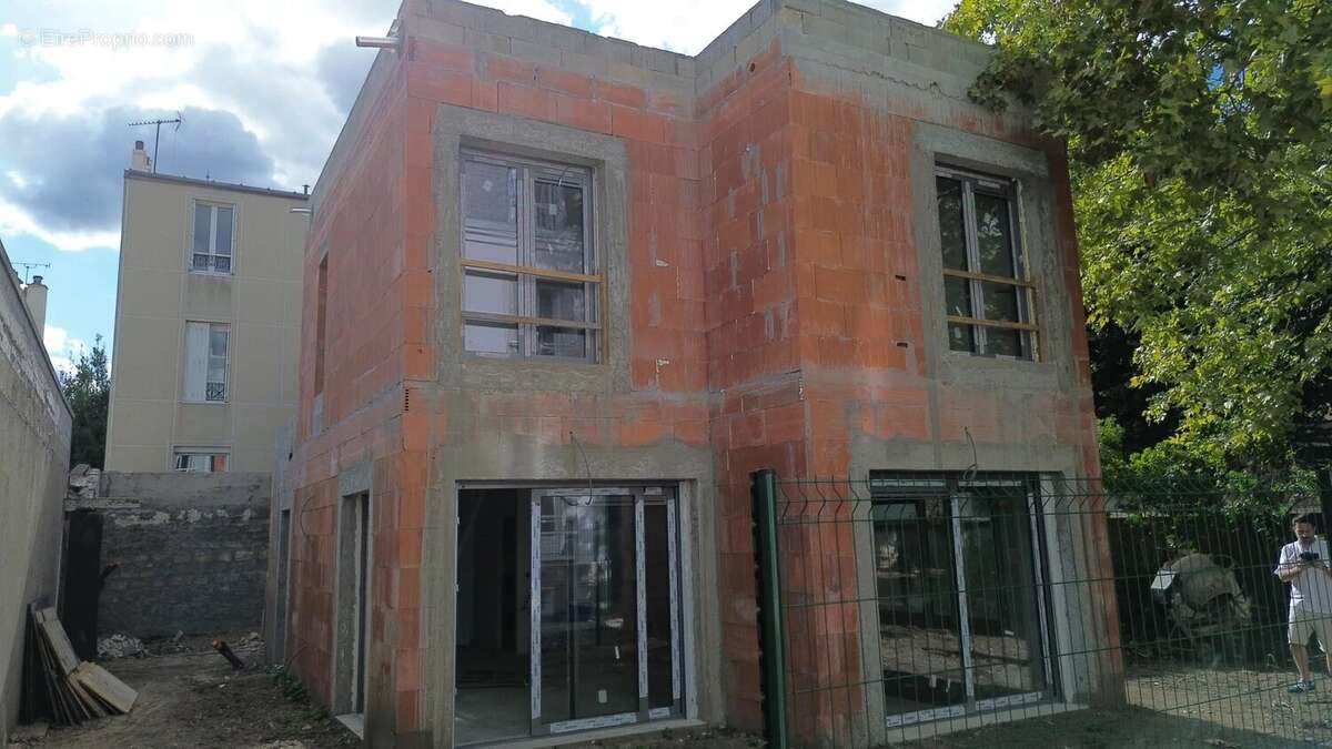 Maison à ASNIERES-SUR-SEINE