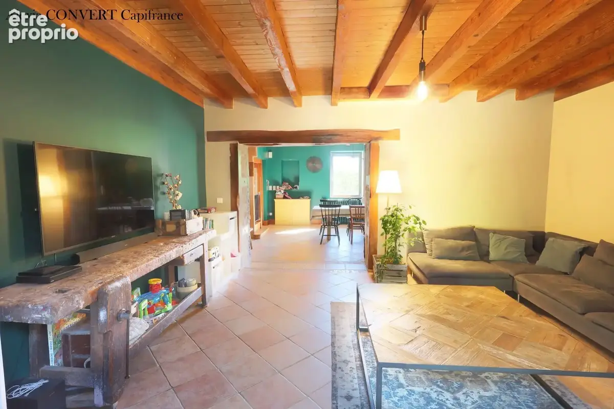 Maison à vendre 5 pièces 162m², terrain 714m² proche centre village d'ATTIGNAT (01) - photo 5